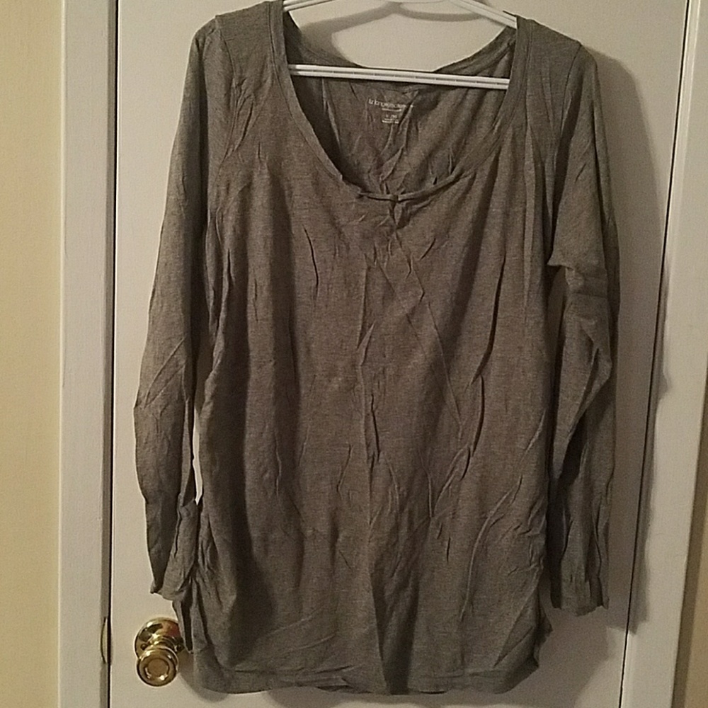 Long sleeve grey tshirt